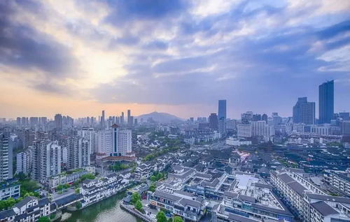 与时代共进步 中奥，逆势中的登高者